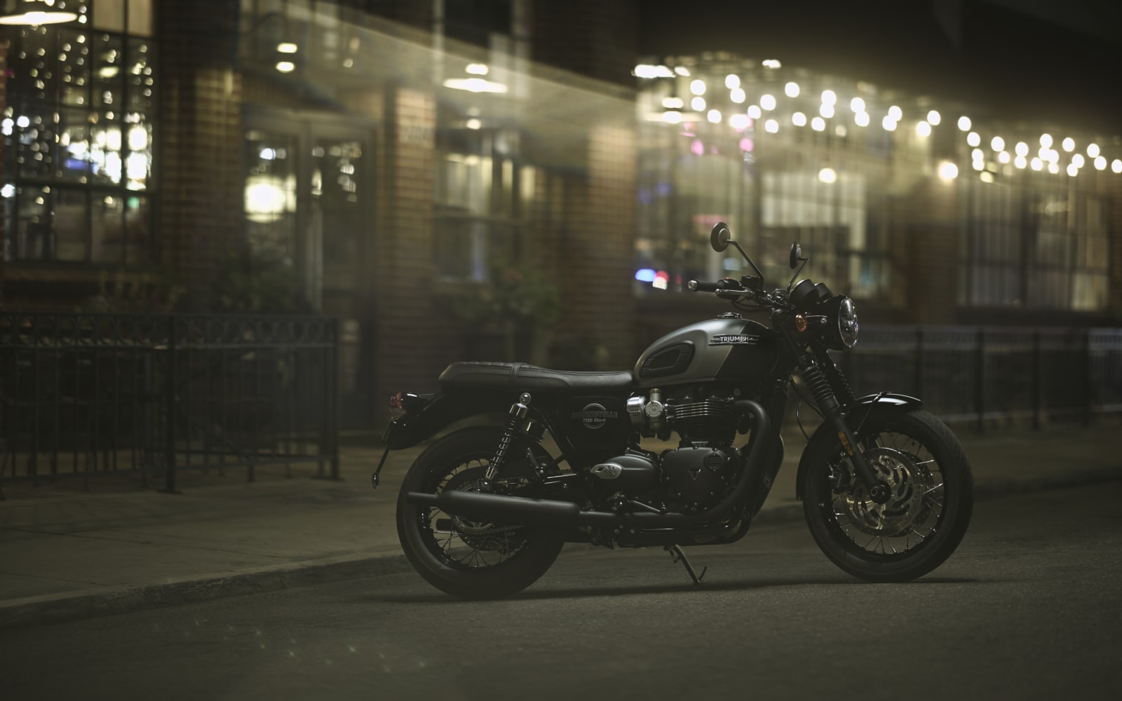 Triumph Bonneville T120 Black – galeria 6