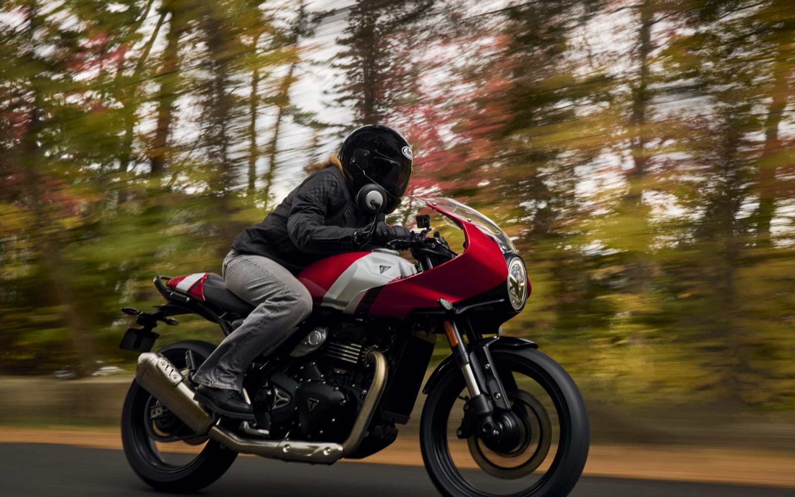 Triumph Thruxton 400 – galeria 5